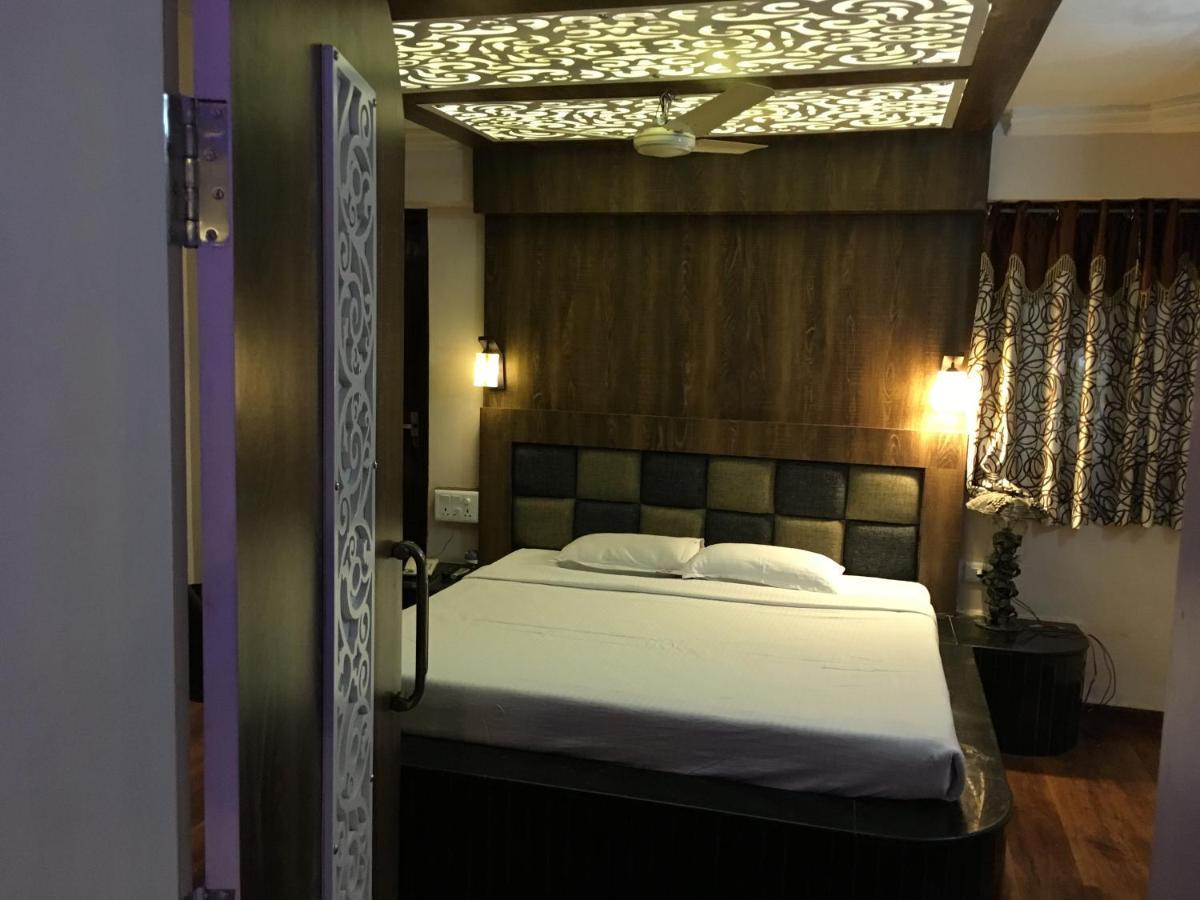 Hotel Grand Arjun Rāipur Eksteriør billede
