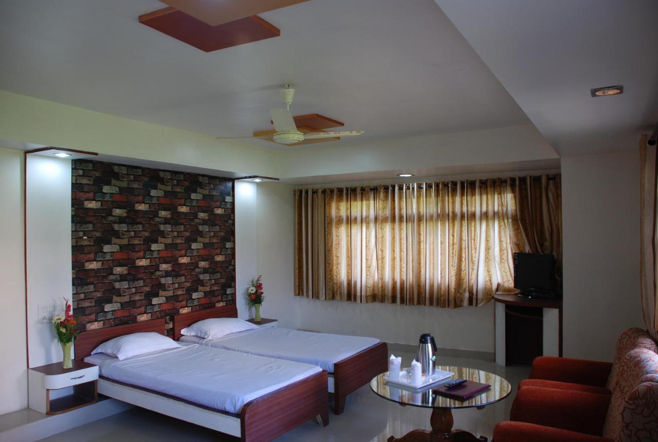 Hotel Grand Arjun Rāipur Eksteriør billede